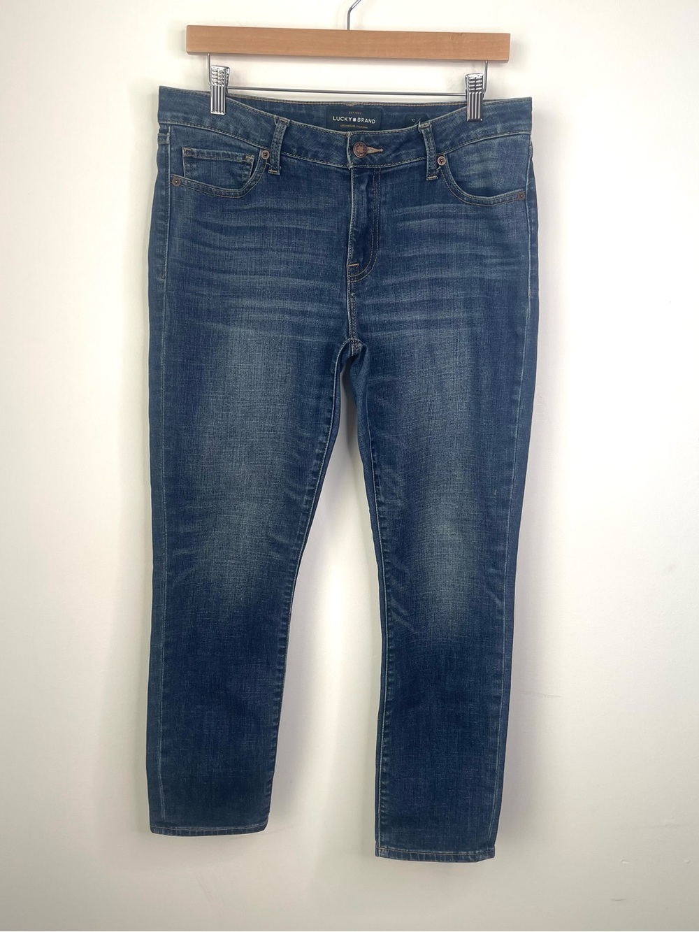 Lucky Brand Dark Blue skinny Denim Jeans 10/30
